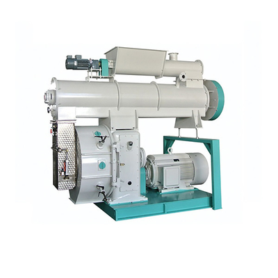 Livestock Feed Pellet Extruder Cattle Broiler Feed Pelletizing Machine